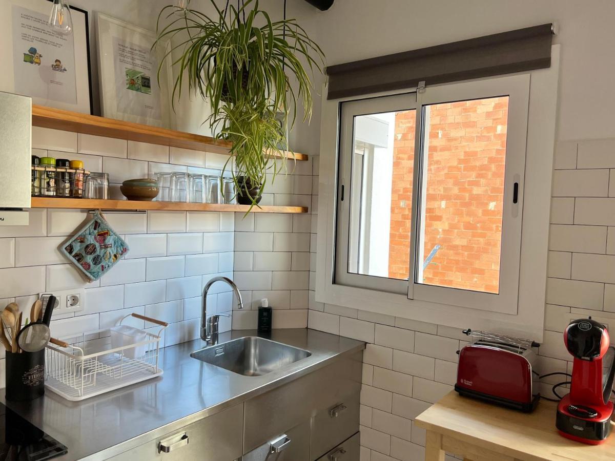 Charming Appartement In The Heart Of バルセロナ エクステリア 写真